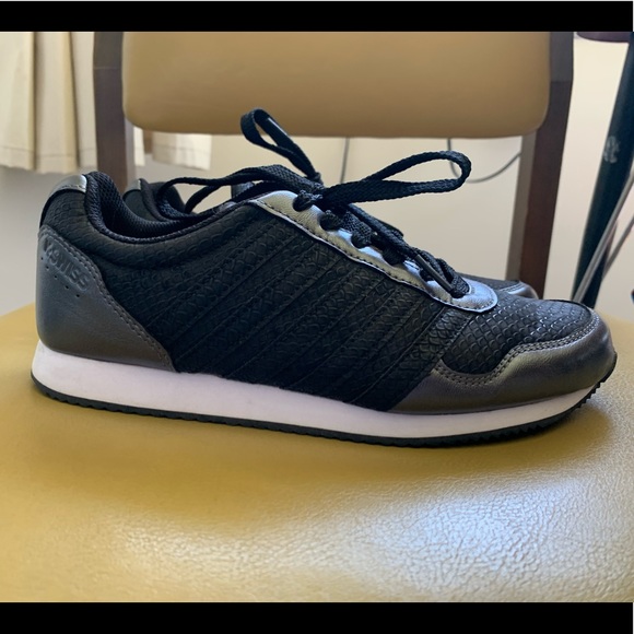 Women’s K Swiss New Haven Snake - Picture 2 of 3